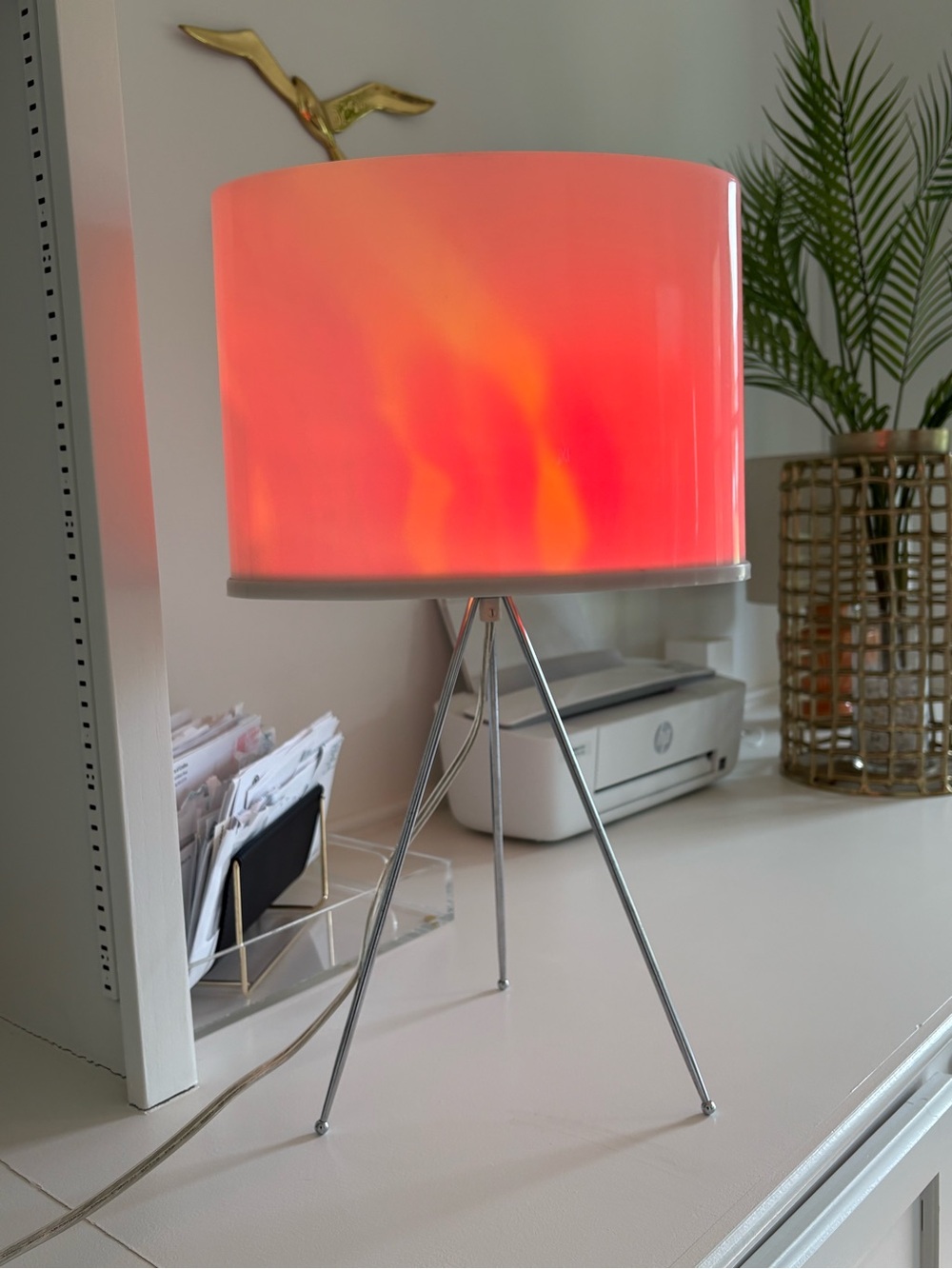 Vintage Midcentury Modern MCM Fuder
Atomic Tripod Mood Lamp